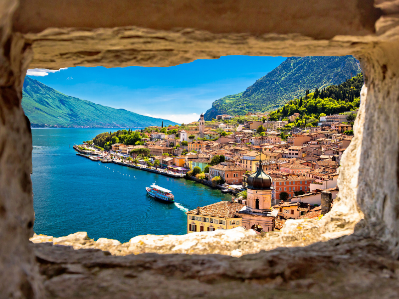 Gastronomic and charming tour